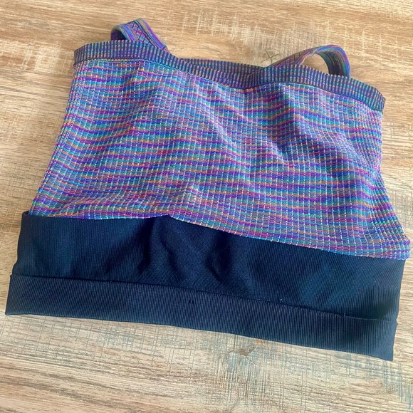 Lululemon “Rainbow Multi” Ebb to Street Cropped Racerback Tank - Size 6 - Picture 6 of 8